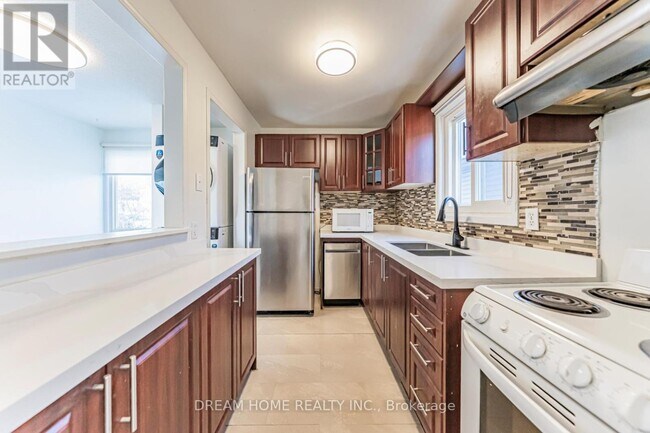 Photo - 22 Hazelglen Ct