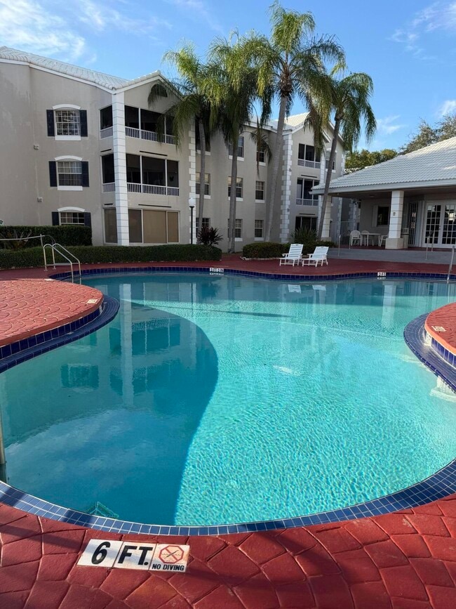 Photo - 2880 N Oakland Forest Dr Unit 106