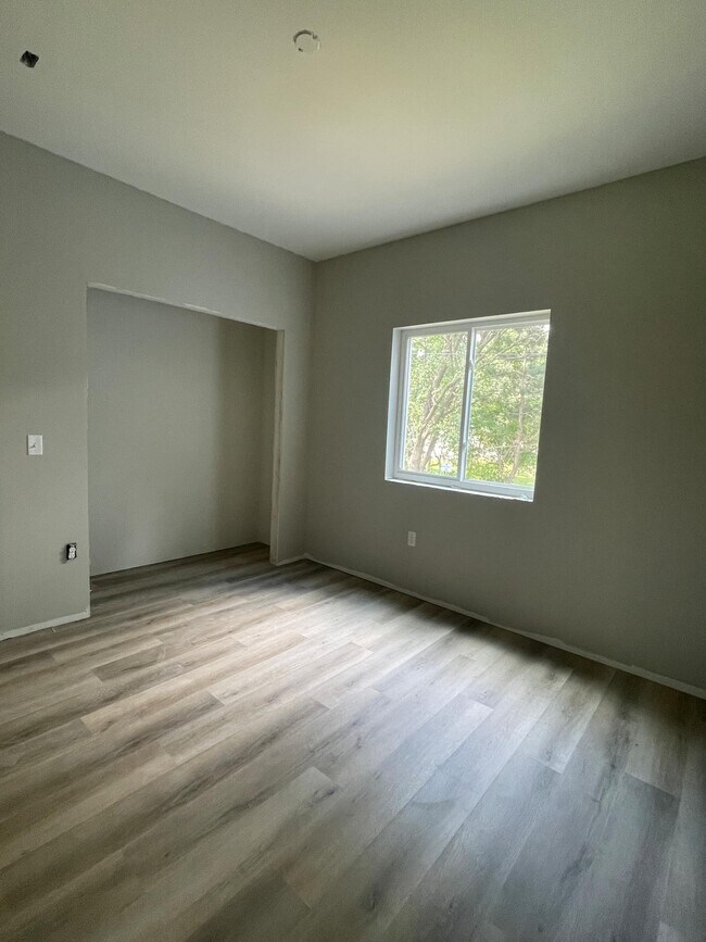 Photo - 2331 Madison Ave