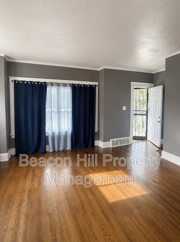 Photo - 12602 Locke Ave
