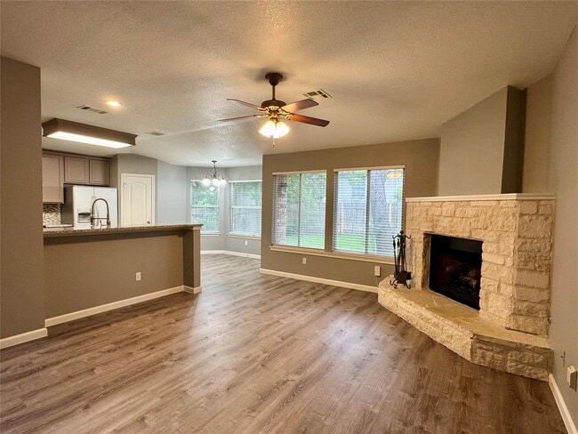 Photo - 9104 Heiden Lane