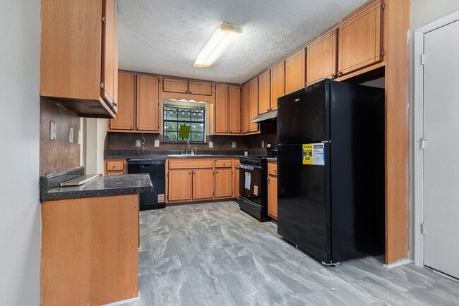 Photo - 3 bdrm, 2 bath in Stone Mountain