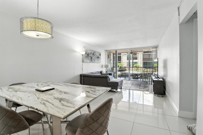 Photo - 6 Royal Palm Way Unit 105