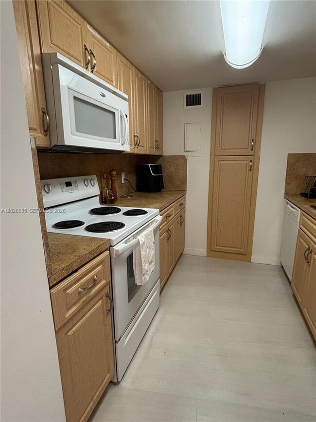Photo - 900 Bay Dr Unit 811