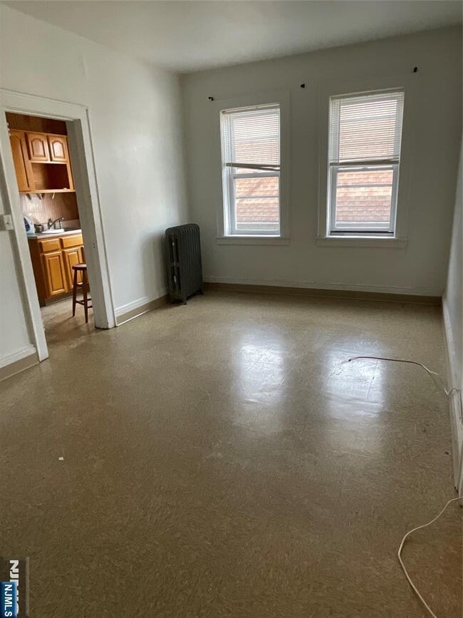 Photo - 430 Lexington Ave Unidad 11