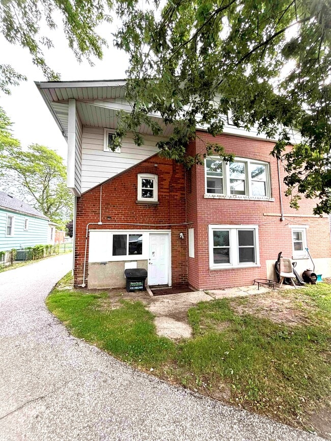 Photo - 721-723 Devine St Unit 3