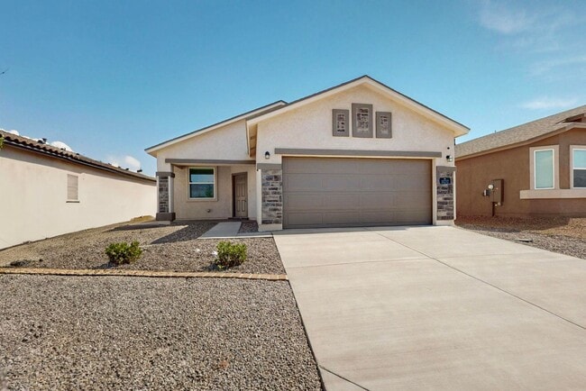 Charming 3 bedroom, 2 bath home in East El... - Charming 3 bedroom, 2 bath home in East El...