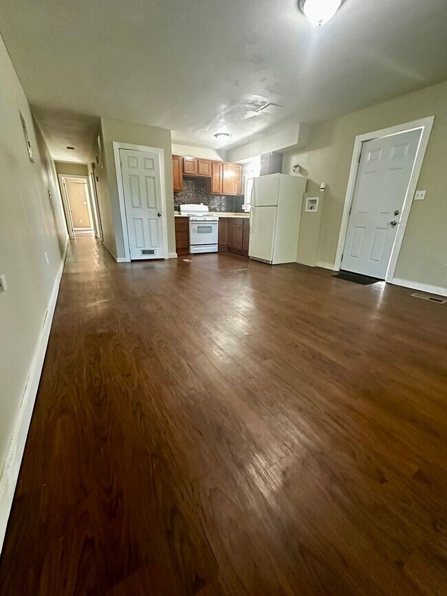 1214 Commercial St Unit 1214 Commercial St B