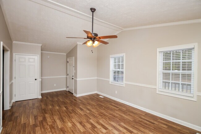 Photo - 3455 Stallion Ct