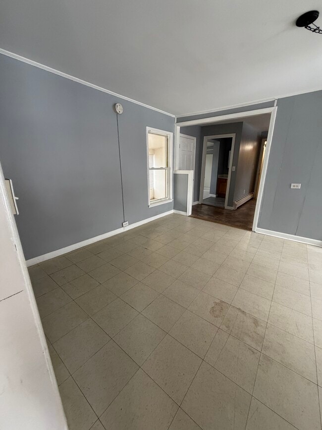 Photo - 452 Manchester St Unit 2