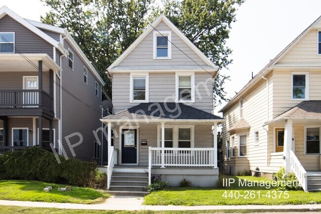 Building Photo - Beautifully Updated Historic 3BD Home -Cle...