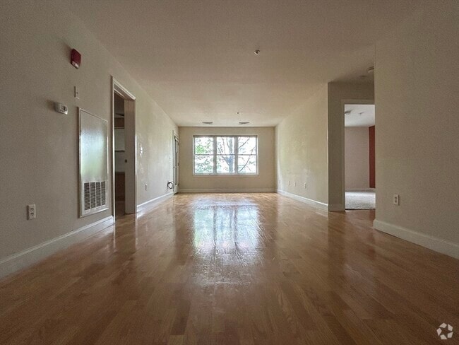 Building Photo - 318 Rindge Ave Unit 203 Rental