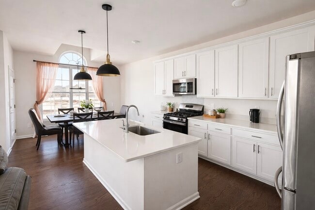 Photo - 49773 Lantern Way