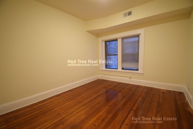 Photo - 1463 Beacon St Unidad 14