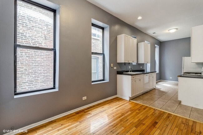 Photo - 1244 N Wolcott Ave Unidad 2