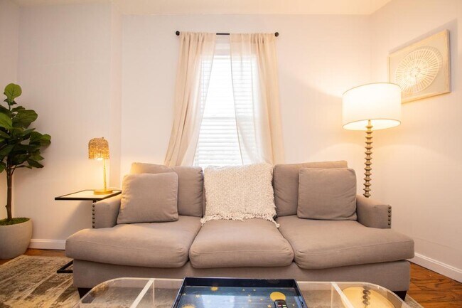 Photo - 2 bedroom in Boton MA 02120 Unit 1