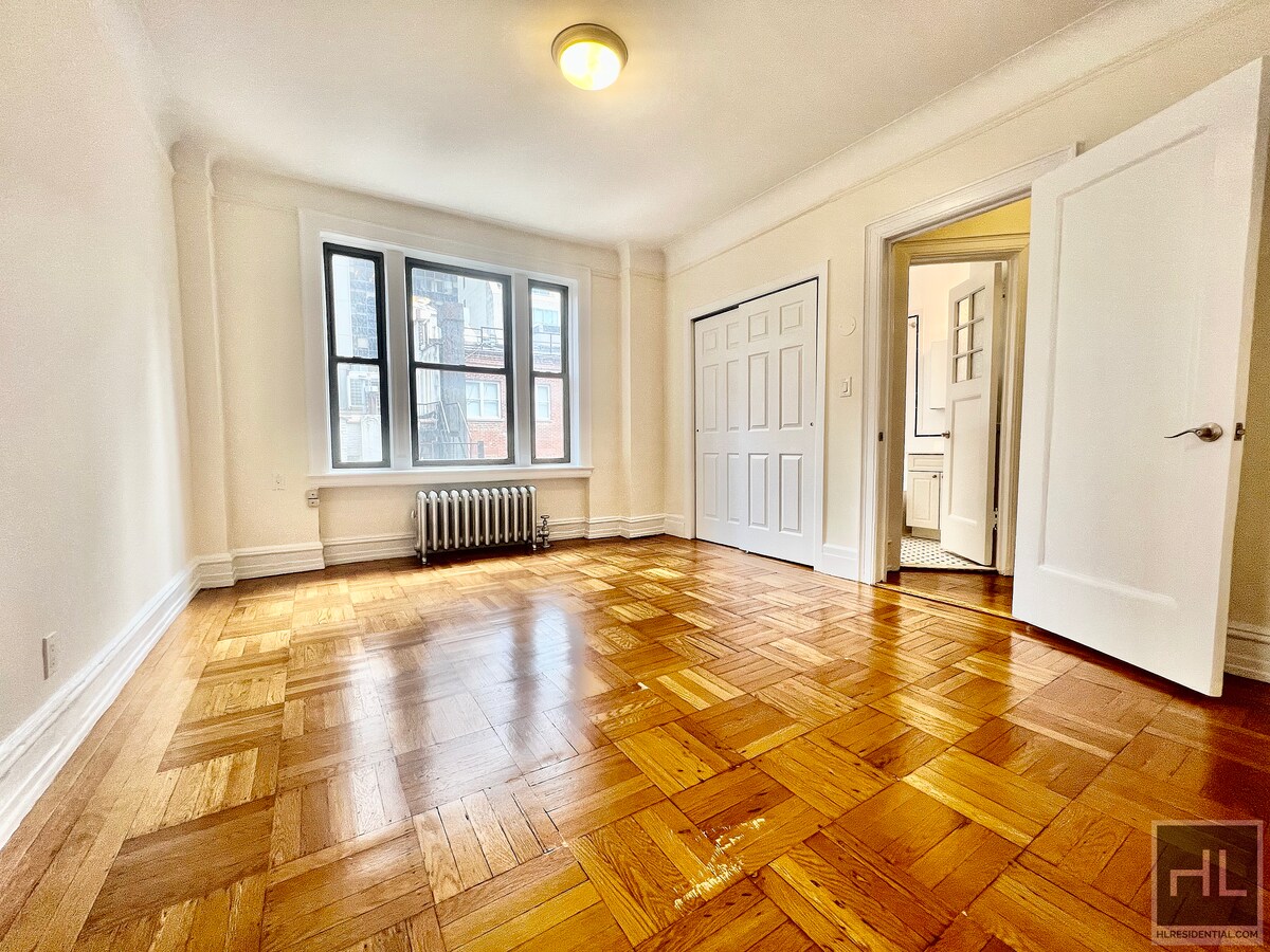 West 55th Street - West 55th Street Unit 4C