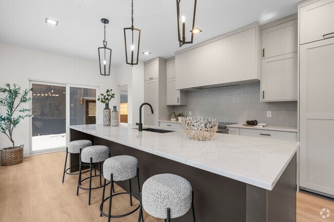Building Photo - Luxury Chery Creek Home Available Now!