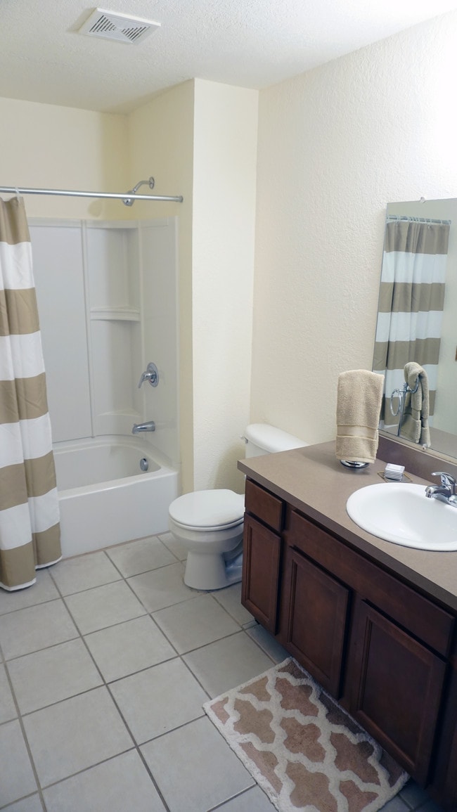 Photo - Campus West Apartments