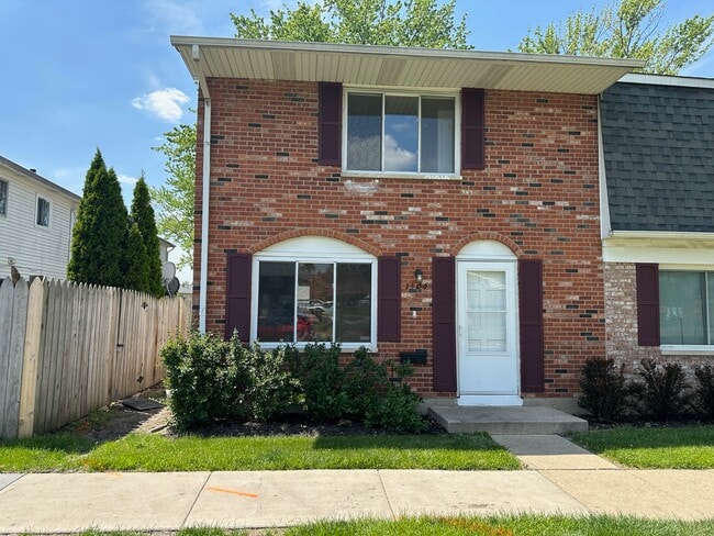 Photo - 1506 McKool Ave