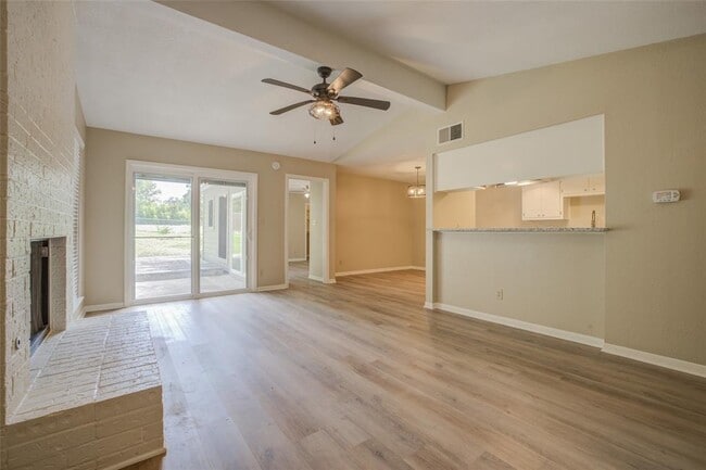 Photo - 306 Corral Ln