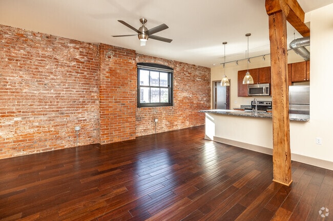 2BR, 1BA - Living Room