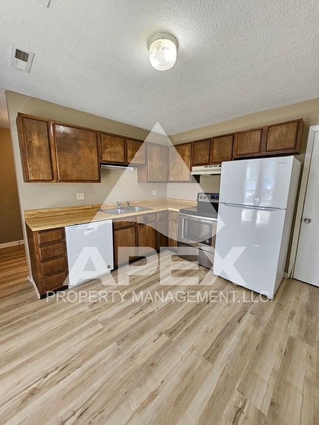 Photo - 424 Cross Creek Rd Unidad A