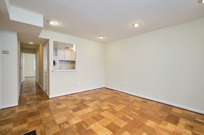 Photo - 1607 Corcoran St NW Unit B