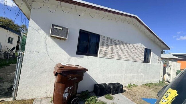 Photo - 673 W 30th St Unit 671