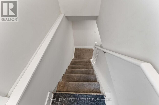 Photo - 35 Sherry Ln