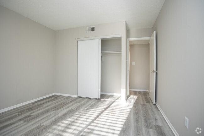 1 habitación, 1 baño - 864 pies cuadrados - Dormitorio