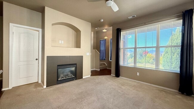 Photo - Spacious & Modern 3-Bedroom Townhome in Th...