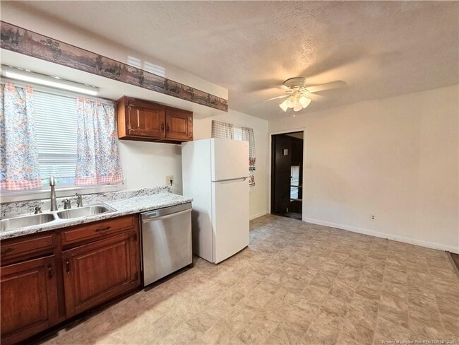 Photo - 5340 Docia Cir