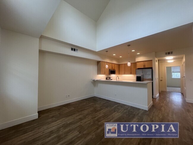 Photo - Beautiful and Spacious 3-bedroom, 3.5-bathroom Townhouse Located in the heart of Seabright. Unit 105 Jacobs Lane