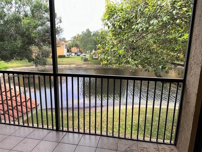 Photo - 3892 Coral Tree Cir Unit 3892