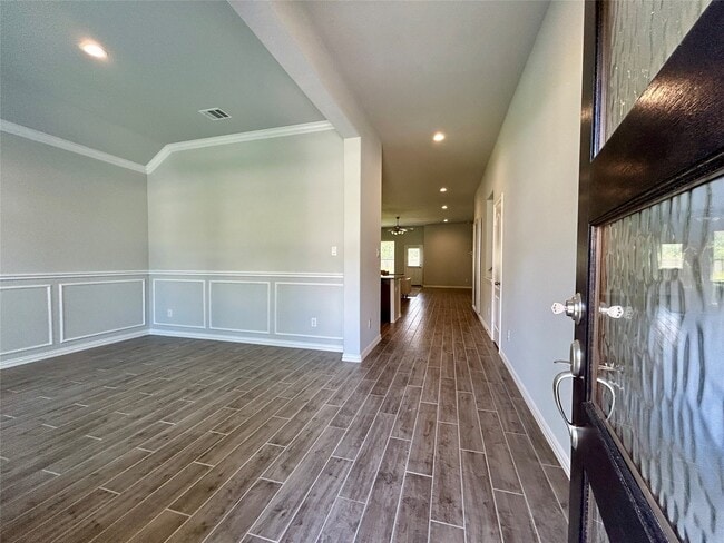 Photo - 18519 Lilliput Ln