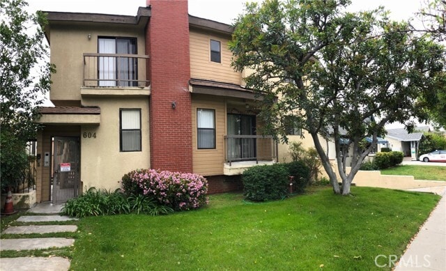 Building Photo - 604 W Milford St Unit 2