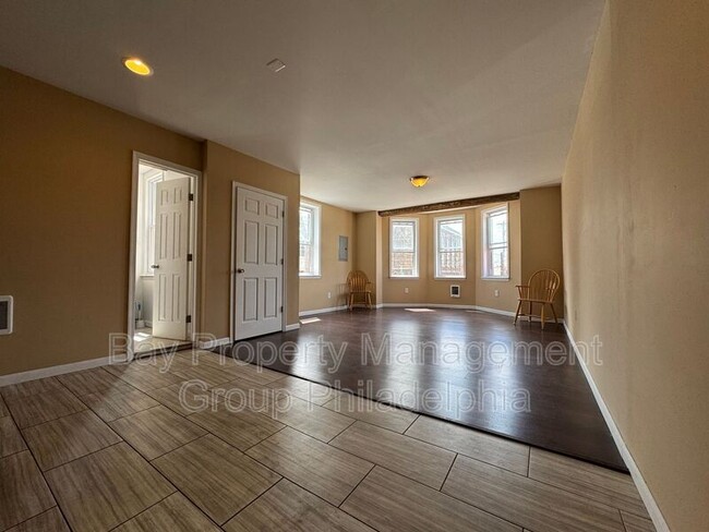 Photo - 2419 E Allegheny Ave Unit Apt 2F