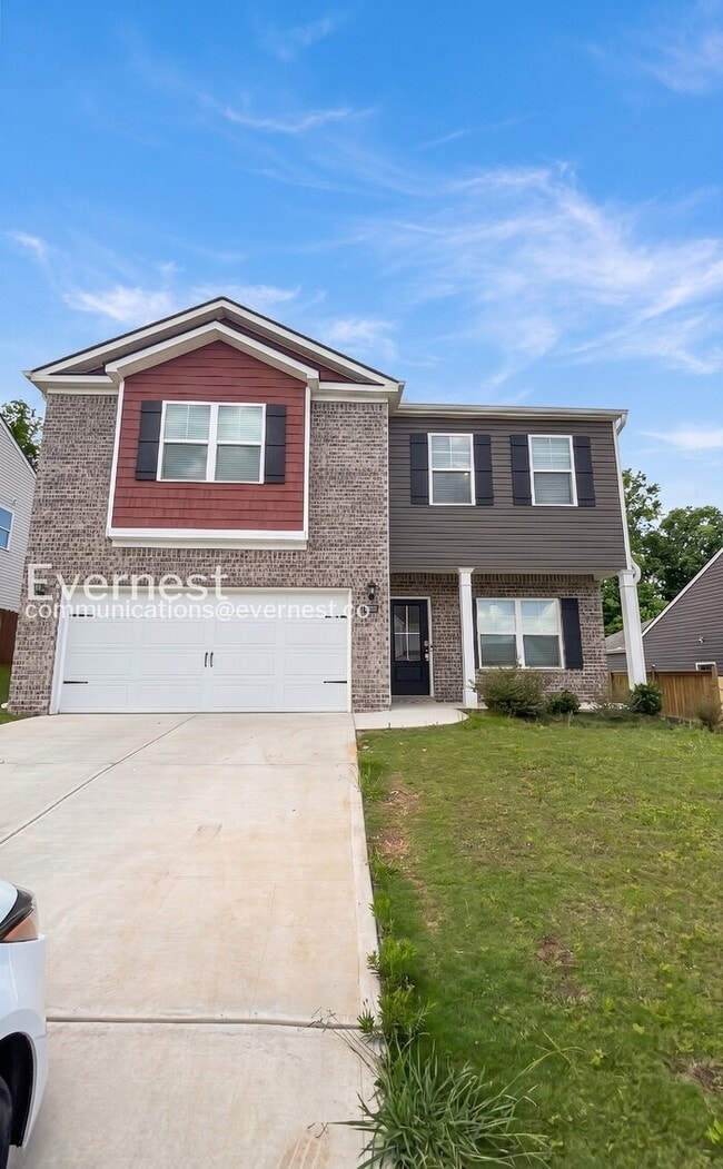 Building Photo - 3-Bed/2.5-Bath Spacious Home/Available Now!