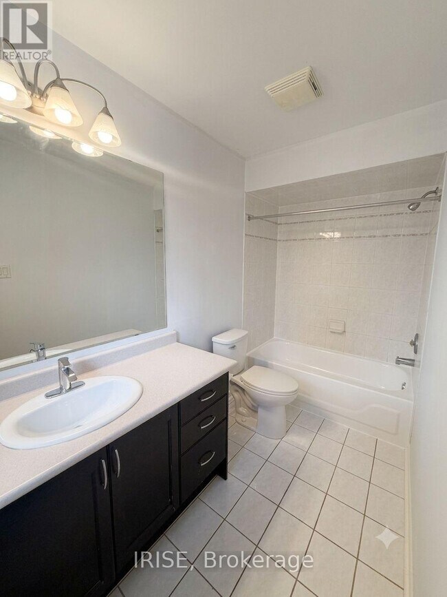 Photo - 1849 Creek Way
