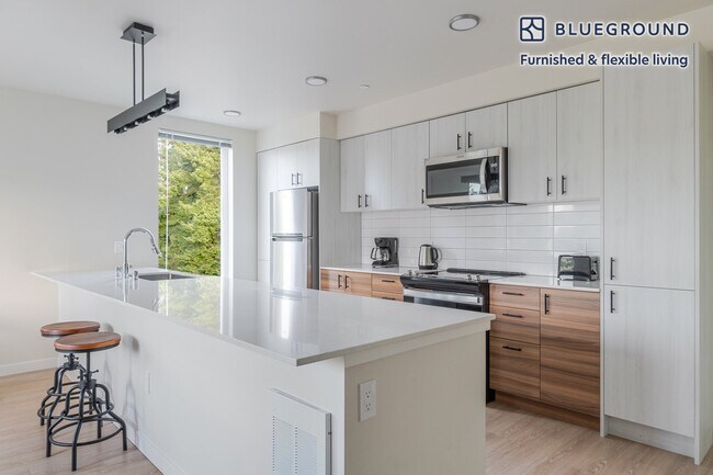 Photo - 18004 Midvale Ave N Unidad FL5-ID931