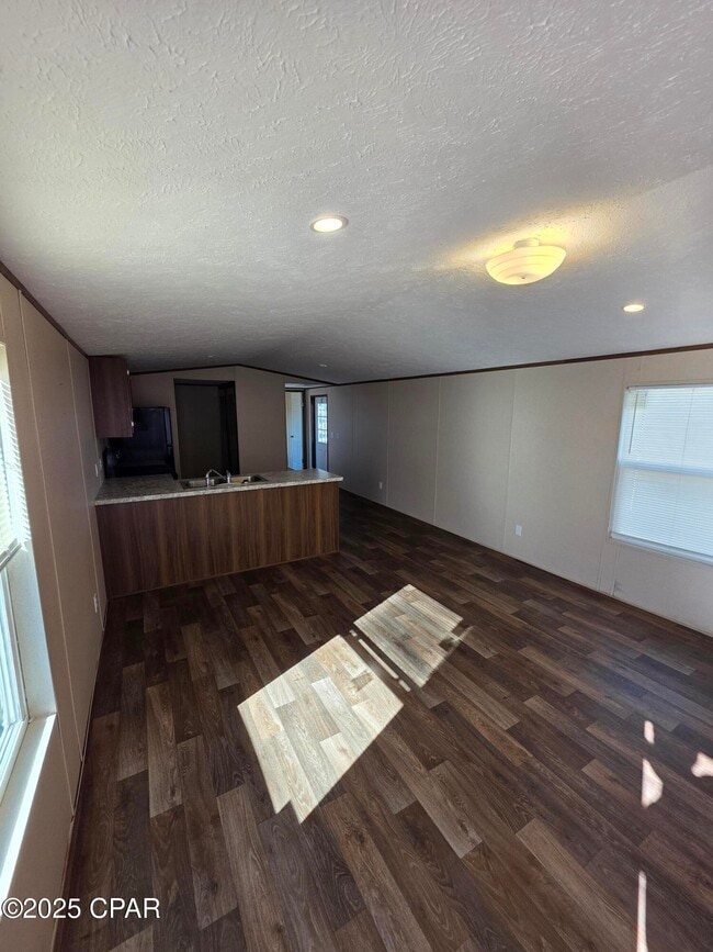 Photo - 5921 Nadine Rd