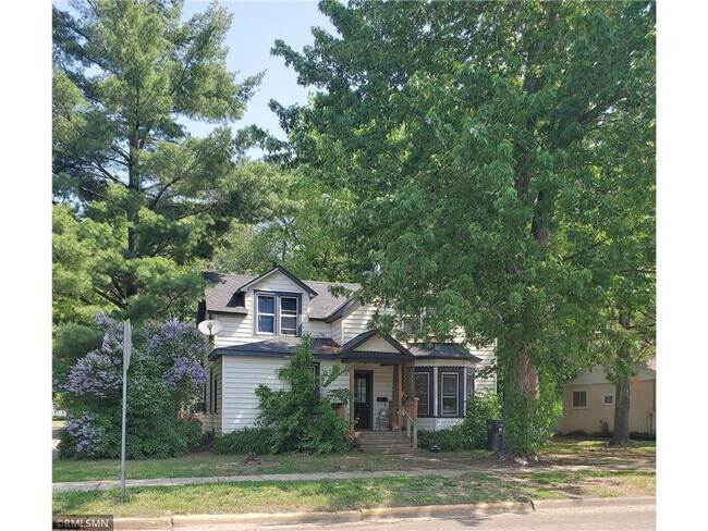 Building Photo - 455 N 2nd St Unit #B Rental