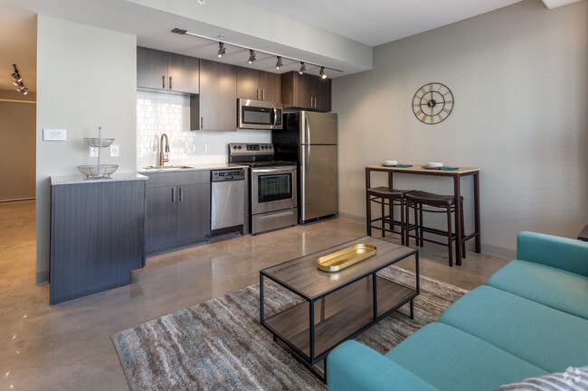 Tiffany Retro Apartments