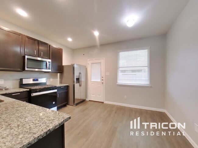 Photo - 24511 Lorenzo Glaze Trail House