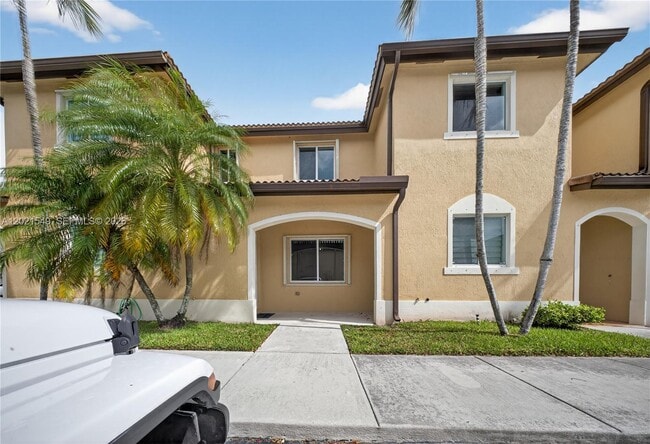 Building Photo - 12010 SW 268th St Unit 37