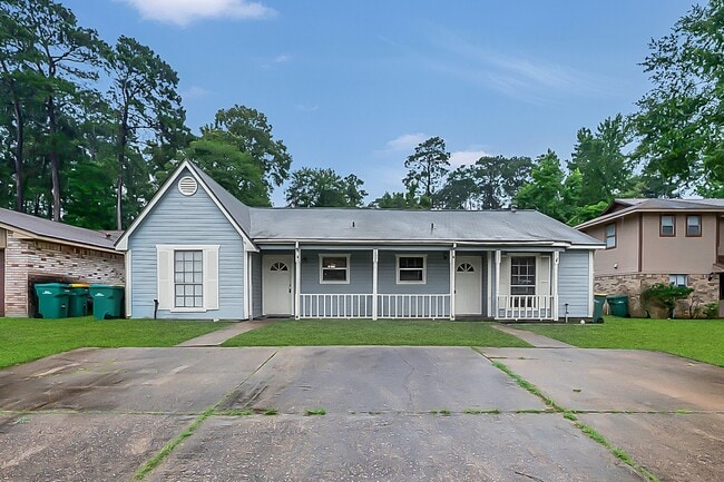 Building Photo - 1606 Hazelwood St Rental
