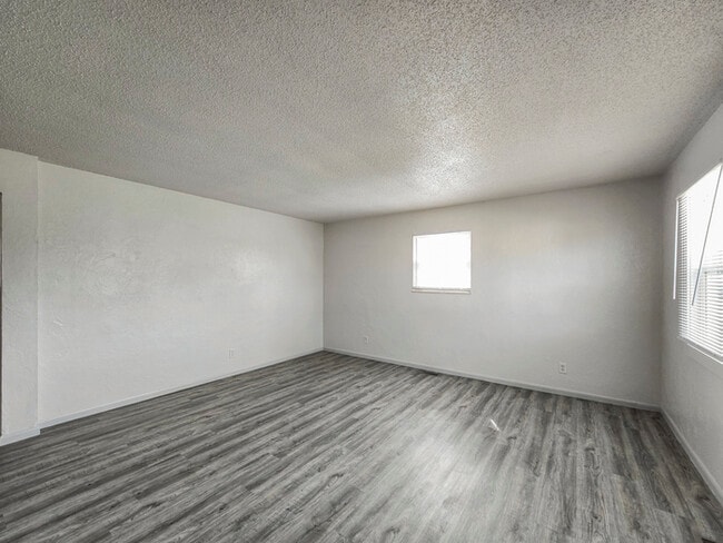 Photo - 2905 Dietz St