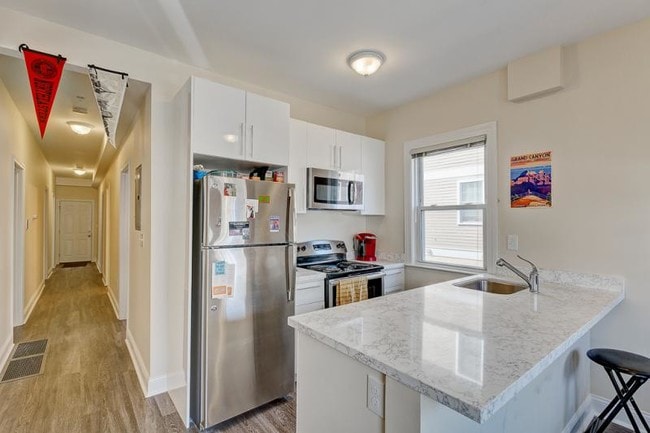 Photo - 30 Hillside St