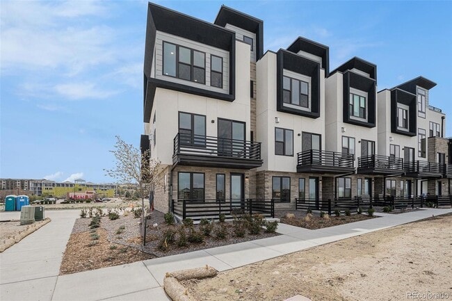 Photo - 2329 Lakeshore Ln